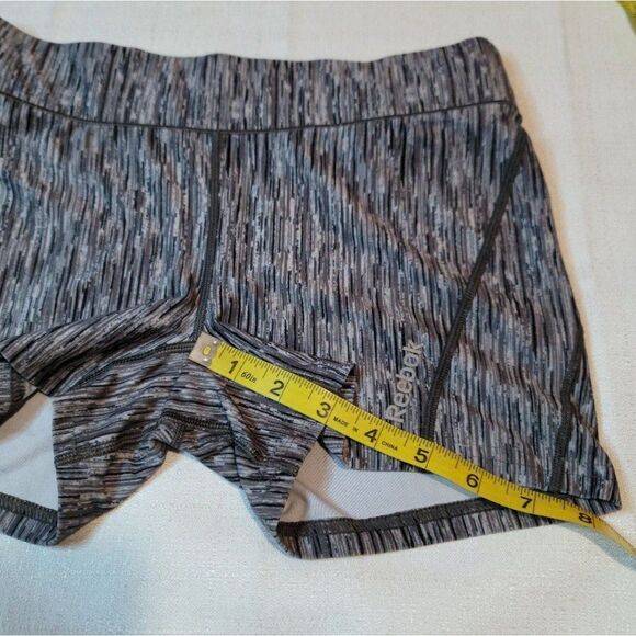 Reebok Spandex Athletic Shorts Size Small - Picture 6 of 8